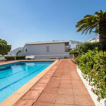 Grifeu 15.1 - Con Piscina Comunitaria Llança